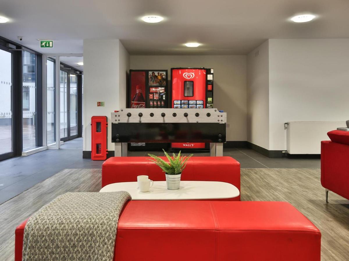 Apartmán Sterling Court In Wembley Londýn Exteriér fotografie